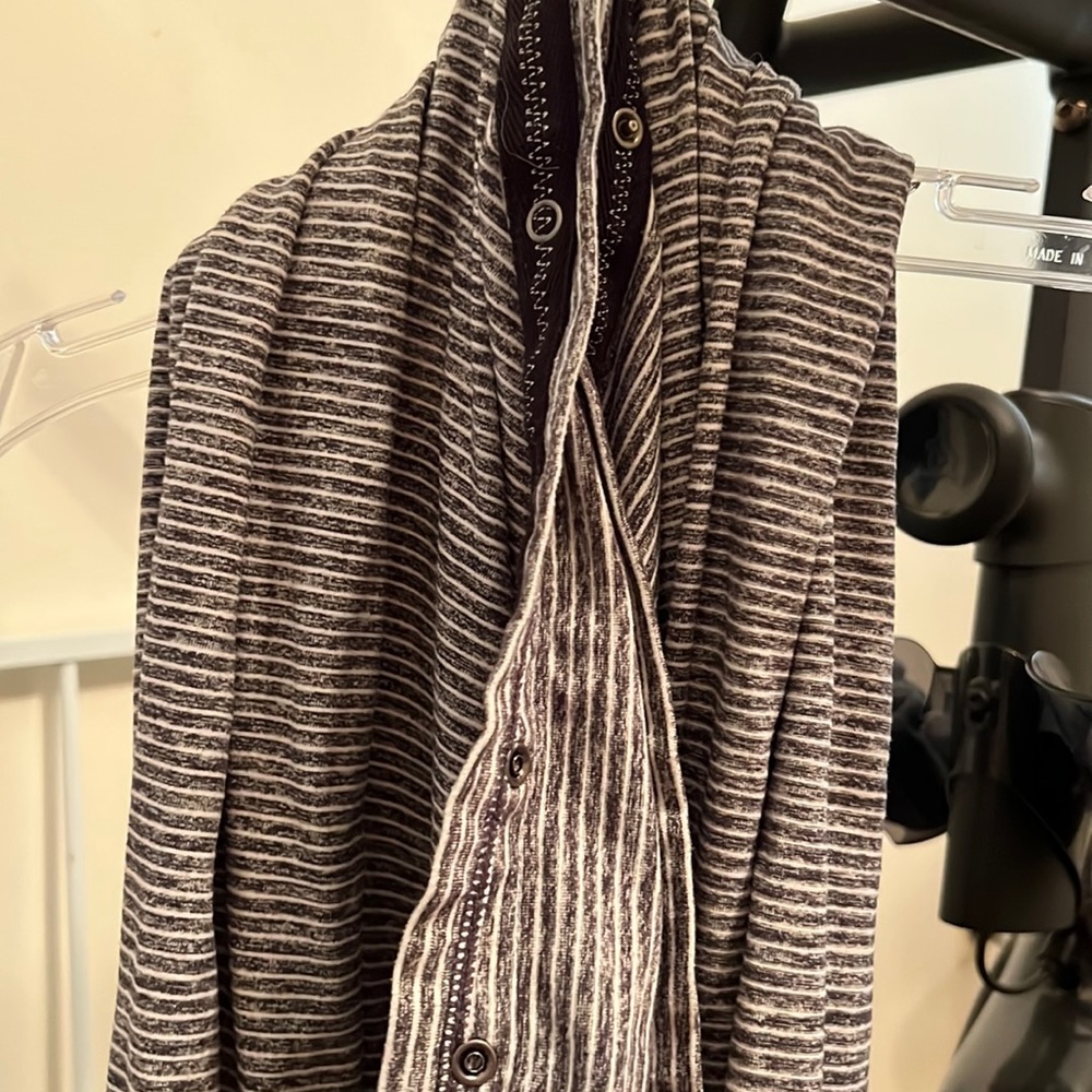 Lululemon Vinyasa Scarf striped Luon
